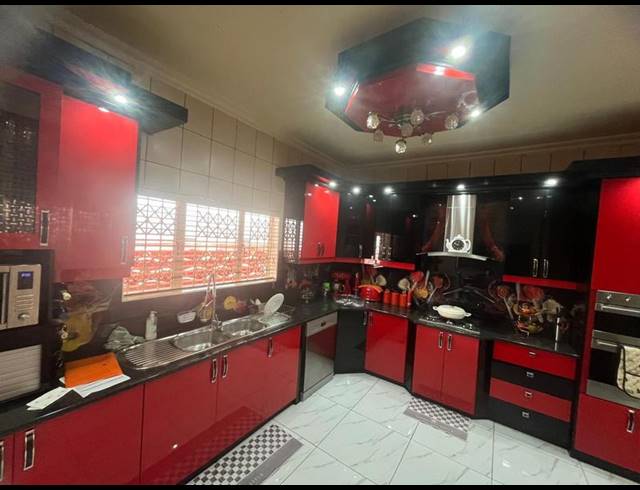 2 BEDROOM HOUSE FOR SALE IN MALVERN